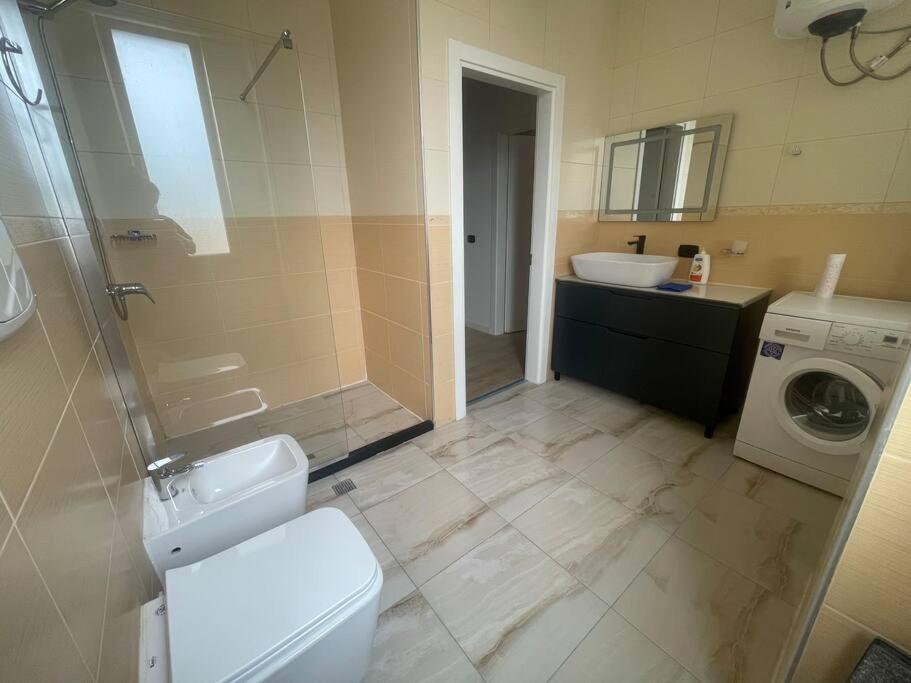 Avi - Daily Rent Apartment Tirana Exterior photo